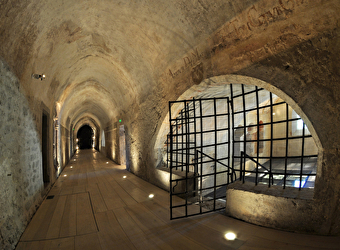Musée de l'Abbaye - Visite guidée du sous-sol archéologique - SAINT-CLAUDE